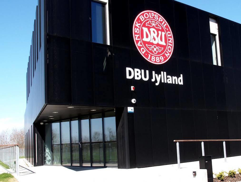 Dbu Hotel & Kursuscenter Århus Екстериор снимка